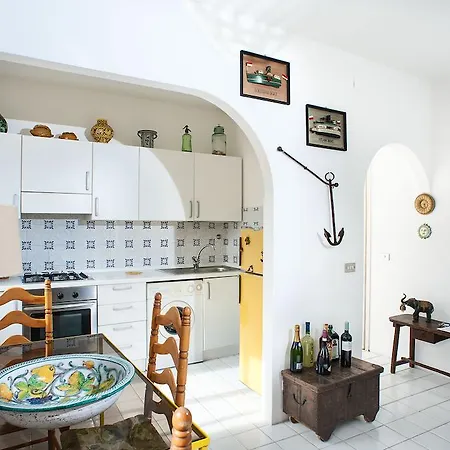 Degli Agrumi Mare Apartment *